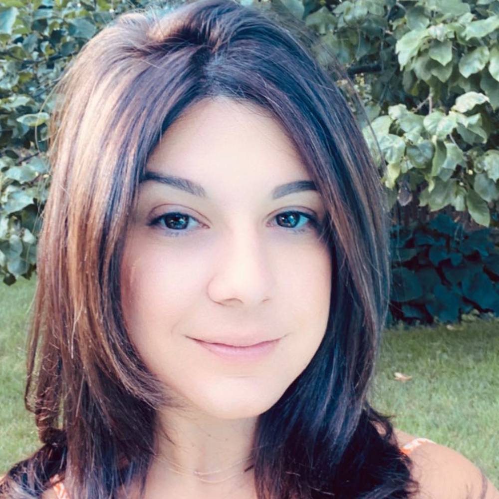 Meet your Posher, Jennifer